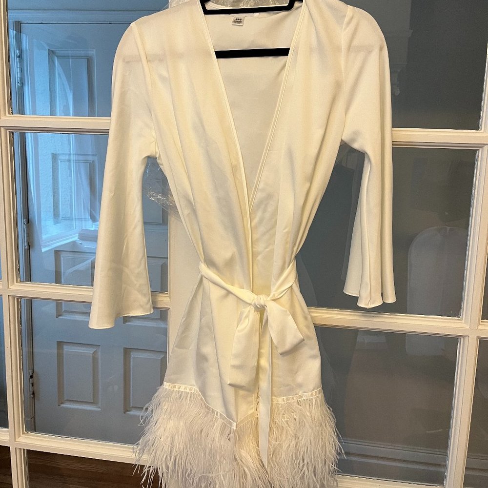 Rya Collection Swan Cover Up Robe - Bridal Robe